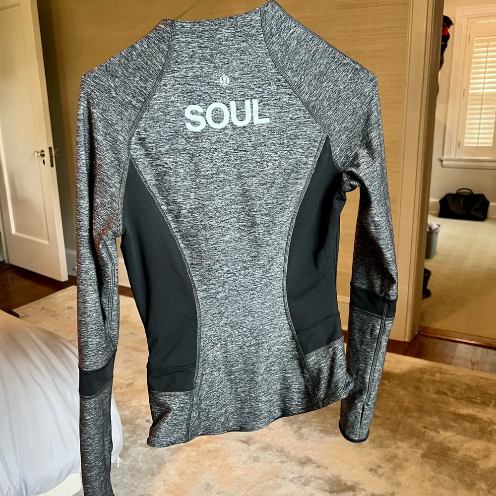Lululemon Soul Define style jacket